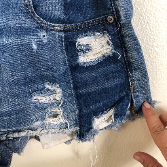 AMERICAN EAGLE Button Up Denim Jean Shorts Size 6 - Picture 4 of 12